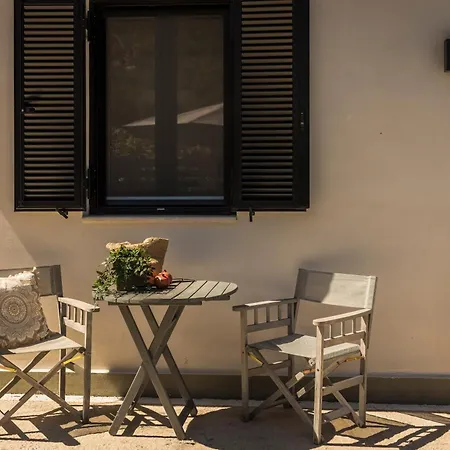 Berthina House Tatil Evi *